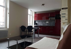 Apartment n°4 (2/4 P.) on 2nd floor without elevator