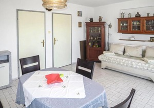 Apartment Nensi - SRD319 by Interhome