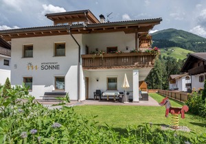 'Apartment Sonne Nr. 18' with Mountain View, Garden & Wi-Fi