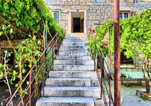 Apartment Sunny Stone