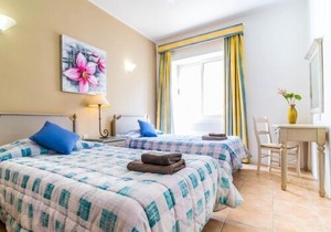 Apartment Ta Frenc Apartments in Ghasri - 4 persons, 2 bedrooms