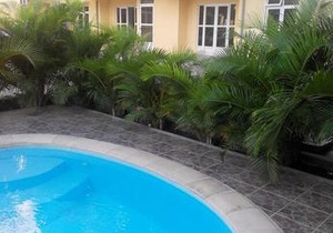 Apartment With 3 Bedrooms In Pereybere, With Shared Pool, Enclosed Garden And Wifi - 600 M From The Beach