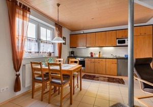 Apartment with fenced garden in Faid
