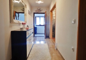 Apartment with sea view