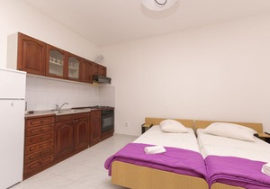 Apartments A CAPPELLA MUSIC Dalmatia (48521-A1) - Lokva Rogoznica