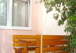 Apartments and rooms Jure Apartment
