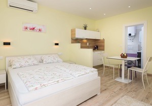 Apartments and Room Alen (39481-A2) - Duce