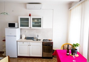 Apartments and rooms Dana, (2652), Stanići, hr