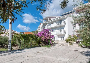 Apartments and Rooms Nikola (45181-A2) - Omis