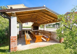 Apartments Anton, (13974), Premantura, hr
