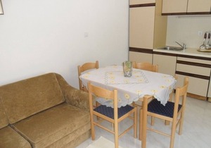 Apartments Ivan, (14054), Podstrana, Croatia