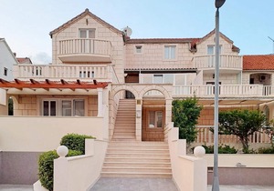 Apartments Mate, (13918), Bol, hr