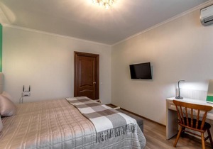 Apartments on Akademika Anokhina 5-1