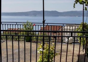 Apartments with parking space Brela, Makarska - 16603