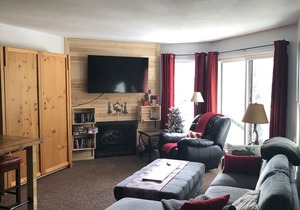 Apex Mountain renovated one bedroom Condo with mountain view