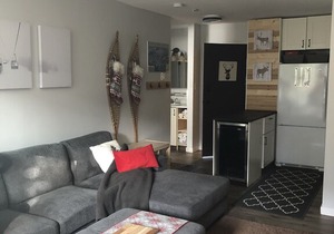 Apex Mountain renovated one bedroom Condo with mountain view