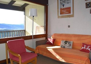 Appartement 2 Pièces Mezzanine avec Vue Panoramique, Balcon et Equipements Complets à Font-Romeu - FR-1-580-27