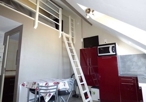 Appartement n°7 au 3ème Étage Sans Ascenseur