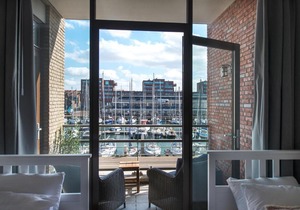 Appealing Apartment in Den Haag with Balcony Terrace
