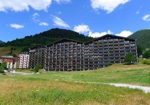 Apt B 048 by Interhome