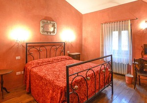 Are you looking for a family-friendly vacation home? Then this country house with pool and a large p