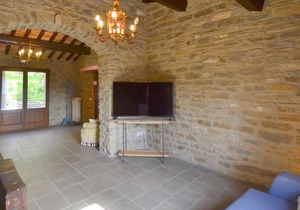 Are you looking for a family-friendly vacation home? Then this country house with pool and a large p