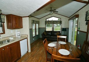 Arrowhead Camping Resort Cottage 11