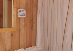 Arrowhead Camping Resort Deluxe Cabin 14