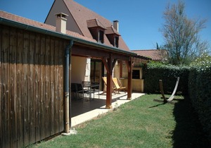 Attached house with garden for 2 people and a baby in a small-scale park