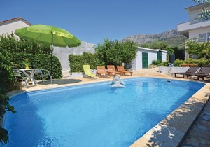 Awesome apartment in Kastel Sucurac