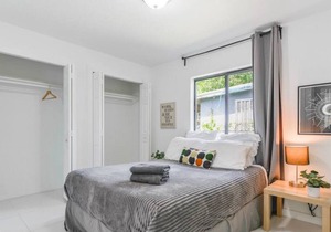 Awesome Duplex 3 Bedrooms 2 bathrooms