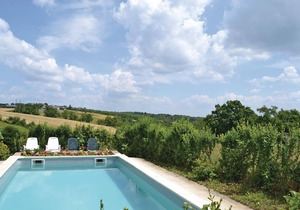 Awesome home in La-Chapelle-Saint-Jean
