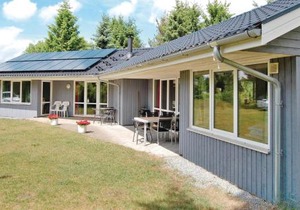 Awesome Home In Fårvang With Wifi