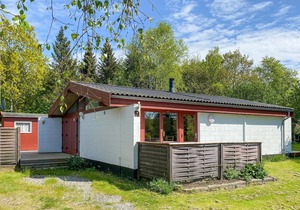 Awesome home in Græsted with WiFi
