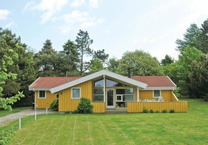 Awesome home in Græsted with sauna