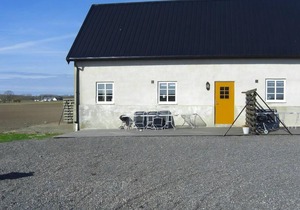 Awesome home in Löderup with 2 Bedrooms and WiFi