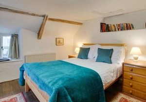 Badgers Cottage - Two Bedroom House, Sleeps 4