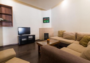 Balluta Bay Large Air-Conditioned 3 Bedroom Apartment
