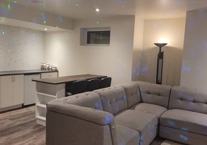 Basement suite with 1bed, 1bath and a sitting area with Kichenete by Westview HC