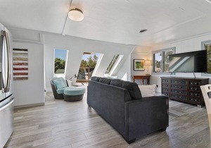 Bay Shore Bungalow-----In The Heart of Downtown Sister Bay!