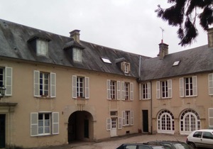 Bayeux center apartment with parking