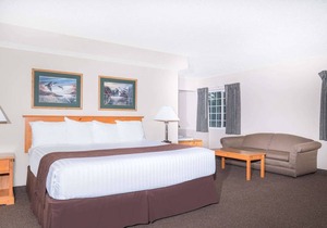 Baymont by Wyndham Baxter/Brainerd Area
