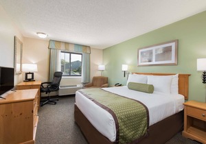 Baymont by Wyndham Pierre