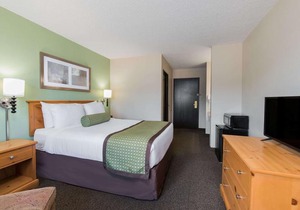 Baymont by Wyndham Pierre