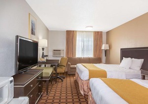 Baymont by Wyndham Roseburg