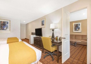 Baymont by Wyndham Roseburg