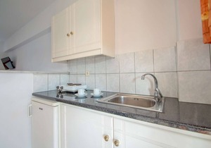 Baywatch 5 right on the water