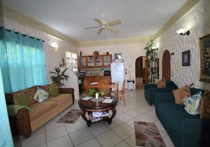 Beachfront 1 Bedroom Apartment on Courland Bay with Salt Water Pool.