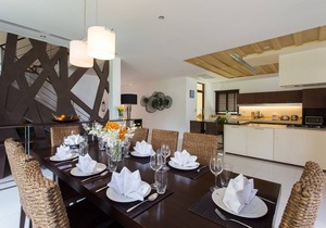 Beachfront Amatapura villa 10