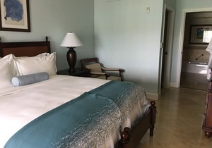 BEACHFRONT LUXURY at the Ritz!! We own ELEVEN residences, MOST DATES Available!!